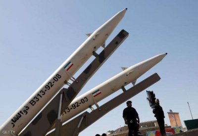 إيران تجري اختبارا صاروخيا ذكيا "قصير المدى"