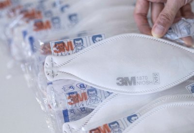 ما هي الكمامة الأفضل للوقاية من السلالات المتحورة من كورونا؟
