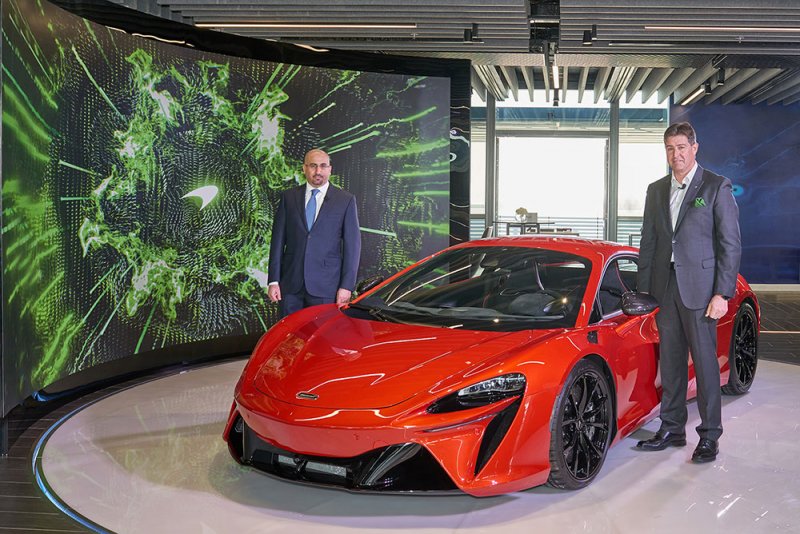 McLaren تكشف النقاب عن "Artura" الجديدة كليًّا والهجينة