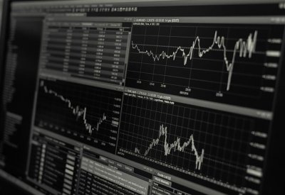 بنك أوف أميركا: دخول تدفقات كبيرة للأسهم بقيادة التكنولوجيا يغذي فقاعات ضخمة للأصول