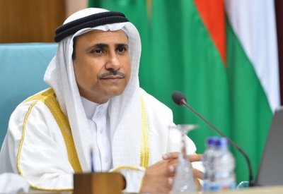العسومي يترأس جلسة البرلمان العربي في القاهرة