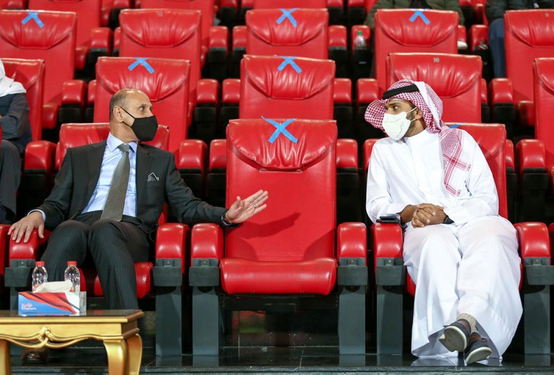 بالصور: وزير الشباب والرياضة العراقي يشهد جانبًا من دوري ناصر بن حمد الممتاز