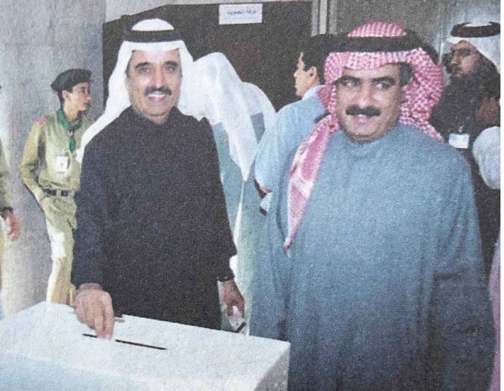الجلاهمة ومراد بصورة الاستفتاء على الميثاق