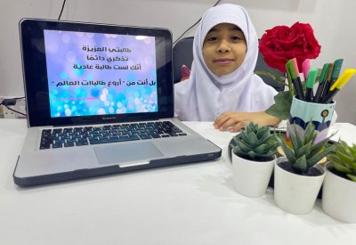 معلمة تطلق المشروع التحفيزي "أروع طالبات العالم "