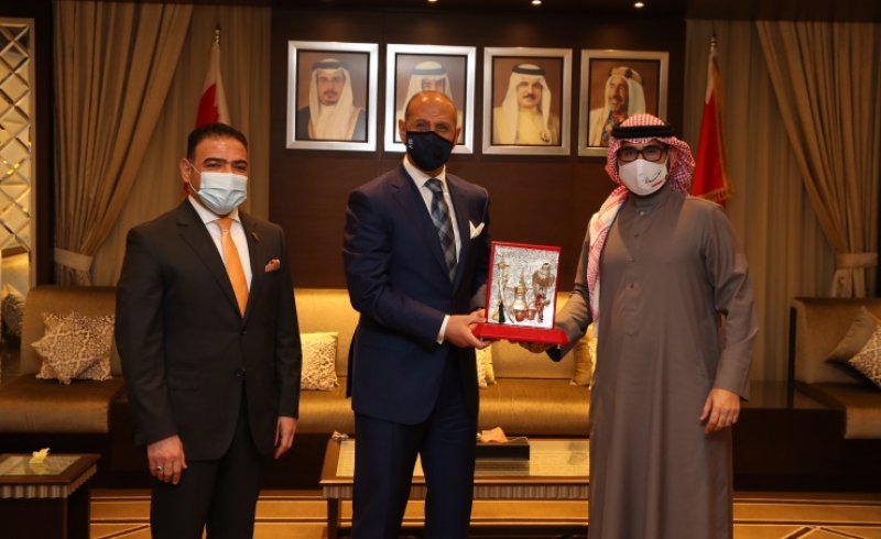 المؤيد ودرجال يبحثان التعاون البحريني العراقي في المجال الشبابي والرياضي
