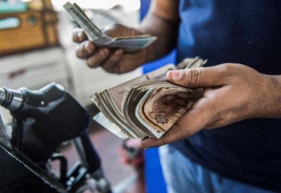 مصر تبحث عن مشترين لسلسلة محطات وقود مملوكة للجيش