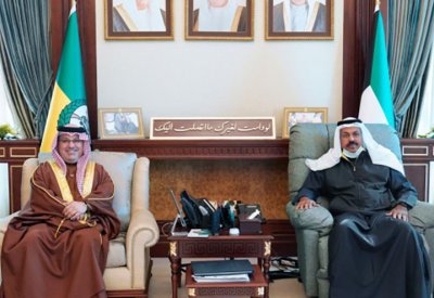 نائب رئيس الحرس الوطني بدولة الكويت يستقبل سفير مملكة البحرين في الكويت