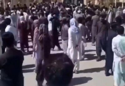 محتجون يقتحمون مبنى حكوميا في إيران بعد سقوط قتلى على الحدود