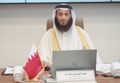 زايد: البحرين تقترح التنسيق عربيًا بشأن توفير اللقاحات المضادة لفيروس كورونا