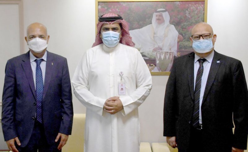 البوعينين يستقبل وفد "الفيفا"
