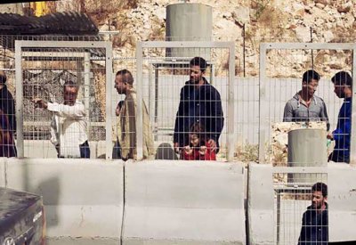 "الهدية".. معاناة الفلسطينيين على حواجز التفتيش في الأوسكار