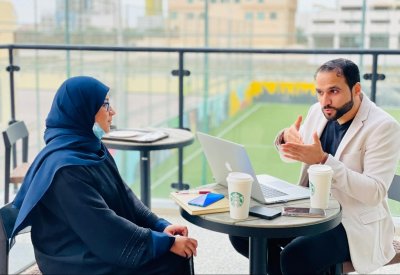 المصور الكامل: "استند على نفسك وكأنك أكثر الأشياء ثباتًا"
