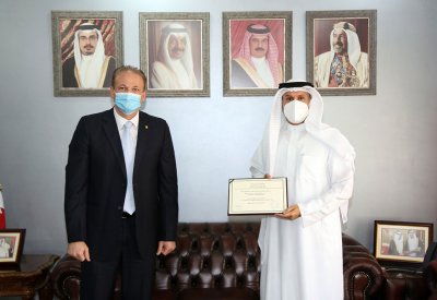 محافظ العاصمة ينال الشهادة الشرفية من منظمة "أروقا" الدولية