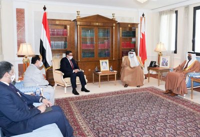 وزير الخارجية يجتمع مع وزير الخارجية اليمني