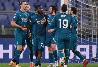 فوز ميلان على روما في دوري الدرجة الأولى الإيطالي لكرة القدم