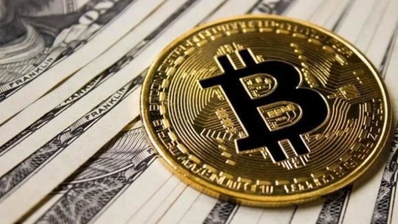 "بيتكوين" تنتعش مجددا وتتجاوز 46 ألف دولار