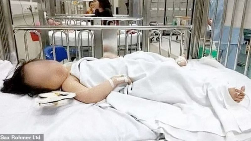بالفيديو: سائق ديلفري يلتقط طفلة سقطت من الطابق الـ12
