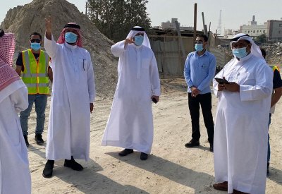 مدير عام بلدية "الجنوبية" والعضو البلدي يقومان بجولة ميدانية في "هورة سند"