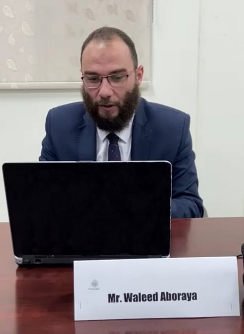 أطروحة بجامعة البحرين تدعو لتنظيم المشهد اللغوي المتعدد في الأسواق