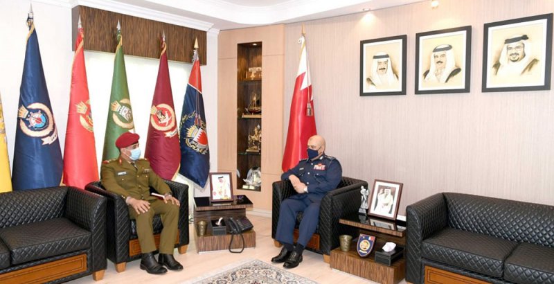 رئيس الأمن العام يستقبل الملحق العسكري اليمني لدى مملكة البحرين