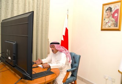 اللجنة الأمنية برئاسة محافظ المحرق تناقش الجوانب الأمنية والمرورية