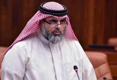 تخالف العادات وتتسبب في نشر الأمراض.. الانصاري يطالب بمنع تقديم المشروبات في مراضع الأطفال