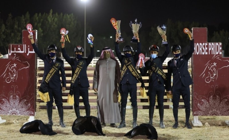 فريق وزارة الداخلية لقفز الحواجز يحقق المركز الأول في المسابقة الكبرى ببطولة عز الخيل‎