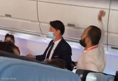 بالفيديو: "الراكب المشاغب" يجبر طائرة إير فرانس على الهبوط