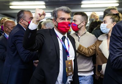 لابورتا الرئيس الجديد لبرشلونة بفوز كاسح