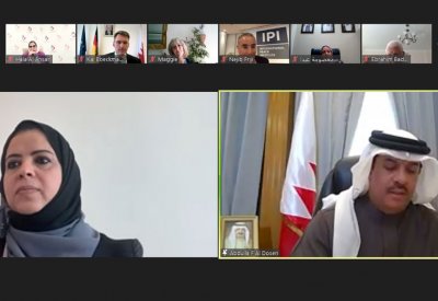 الزايد: التشريعات الأسرية مكّنت المرأة البحرينية من المشاركة في الشأن العام وتقلد المناصب في السلطات التشريعية والتنفيذية والقضائية