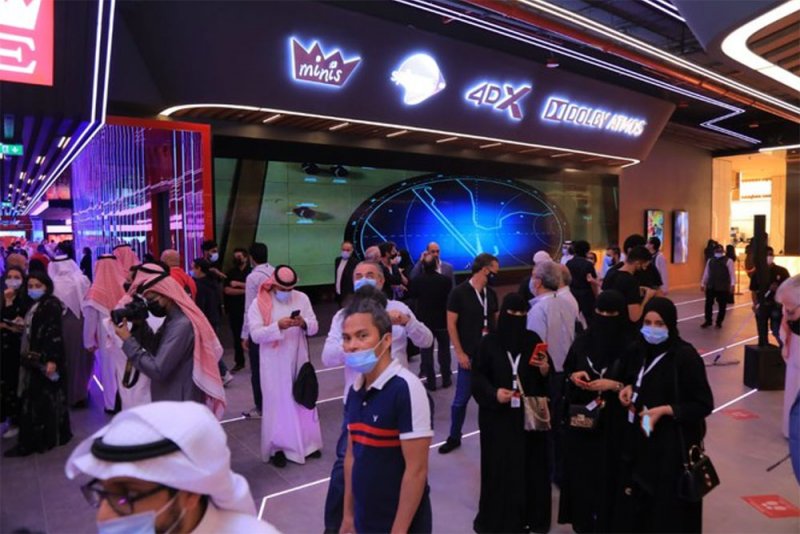 نفاد تذاكر السينما بعد عودة دور العرض بالسعودية