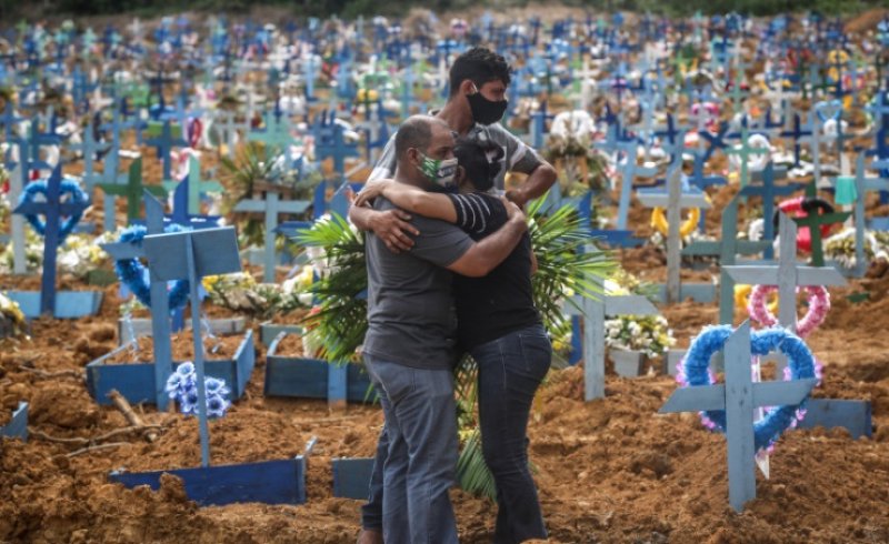 البرازيل تسجل أكثر من 2000 وفاة جديدة بفيروس كورونا لليوم الثاني