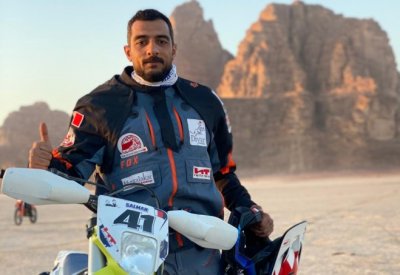 المتسابق البحريني سلمان محمد يواصل استعداده لانطلاق رالي باها الأردن