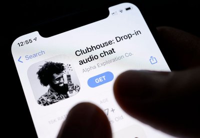 عمان تحجب تطبيق Clubhouse بسبب عدم وجود تصريح