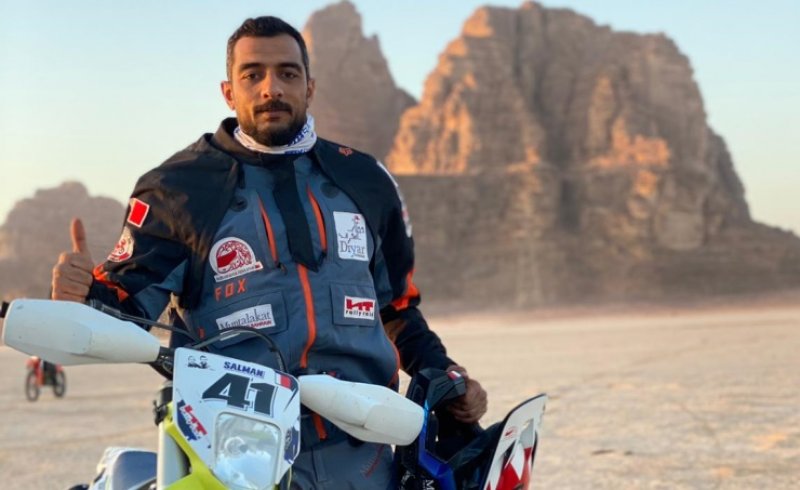 المتسابق البحريني سلمان محمد يواصل استعداده لانطلاق رالي باها الأردن