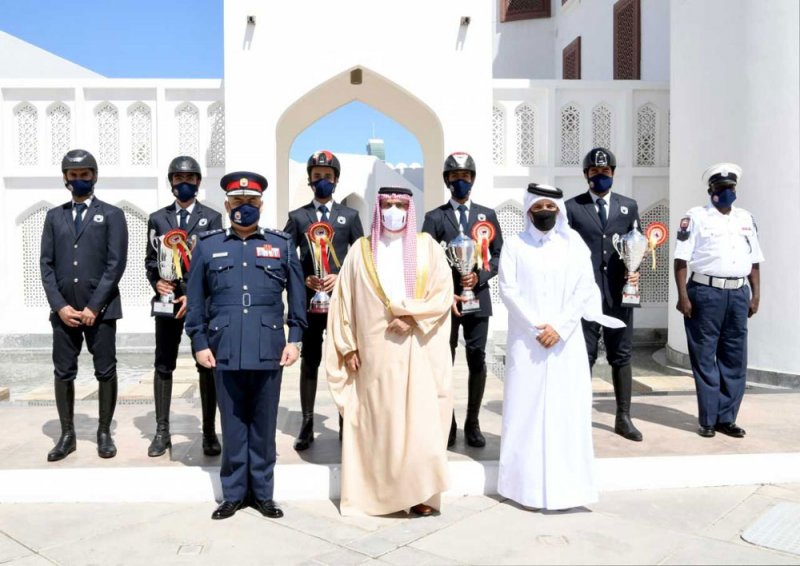 وزير الداخلية يشيد بكفاءة منتسبي الوزارة وما يتمتعون به من انضباط ومهنية في الأداء الرياضي
