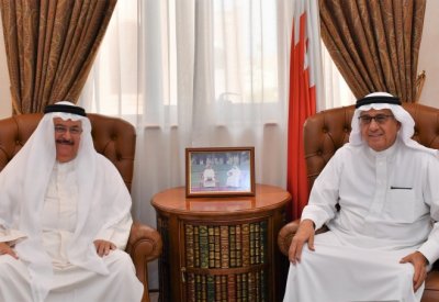 مستشار جلالة الملك لشؤون الاعلام يستقبل السفير خليل الذوادي