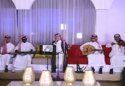 جو رعد يطلق الجلسة ويتعاون مع نجوم الأغنية الرياض