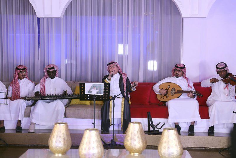 جو رعد يطلق الجلسة ويتعاون مع نجوم الأغنية الرياض