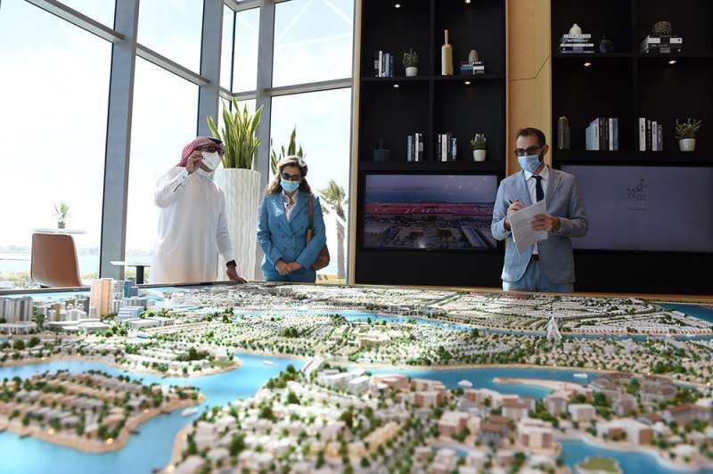 ديار المحرق" تستضيف سعادة السيدة باولا أمادي سفيرة جمهورية إيطاليا لدى مملكة البحرين بجولة في المدينة