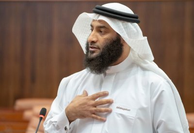 زايد: وزارة الصحة وافقت على مشروع التبغ باستحياء