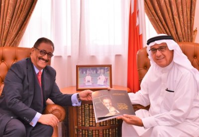 مستشار جلالة الملك لشؤون الإعلام يستقبل المخرج بسام الذوادي ويشيد بما يقدمه من أعمال سينمائية مميزة