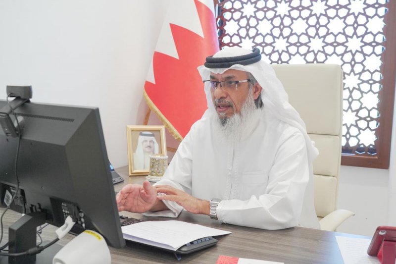حطاب: رد وزير المواصلات كافي وشافي