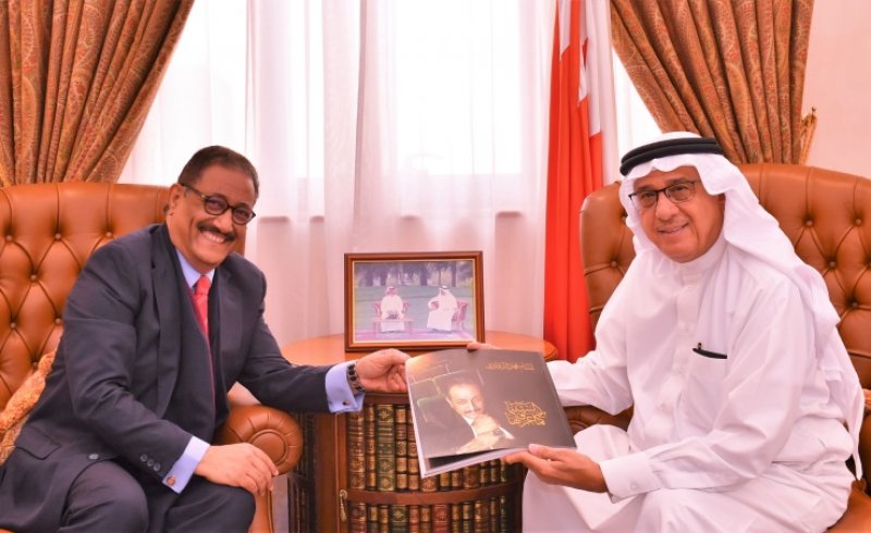 مستشار جلالة الملك لشؤون الإعلام يستقبل المخرج بسام الذوادي ويشيد بما يقدمه من أعمال سينمائية مميزة