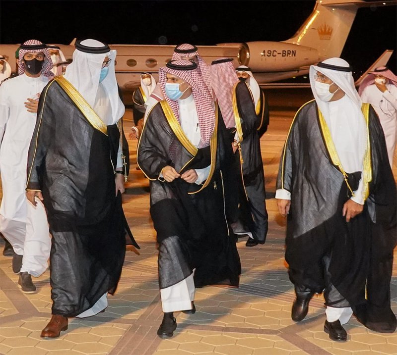 وزير الخارجية يصل إلى المملكة العربية السعودية