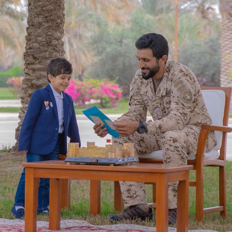 ناصر بن حمد يراهن على وصول آدم للفضاء بعمر العشرين: معاك ليوم الدين