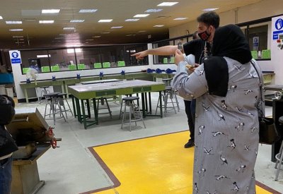 طلبة "التبادل الطلابي" في جولة تفاعلية افتراضية بحرم البوليتكنك