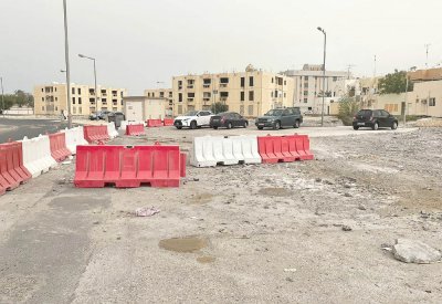 إهمال واسع من مقاول هدم عمارات مدينة عيسى