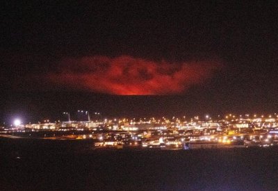 بالصور: بعد 40 ألف زلزال و900 عام من الخمود.. ثوران بركان في أيسلندا
