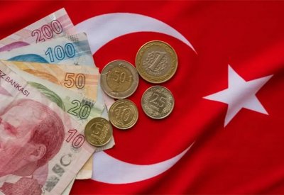 موديز: إقالة محافظ المركزي التركي ستلحق الضرر بالليرة